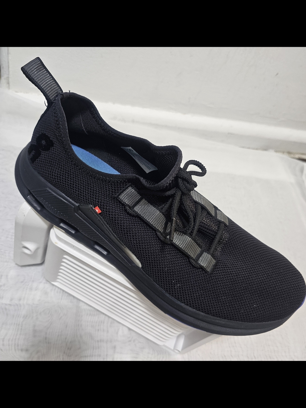 On CloudeasyBlack MeshLaceUp LowTop AthleticSneakers 3MO11730485Size US13 UK12.5